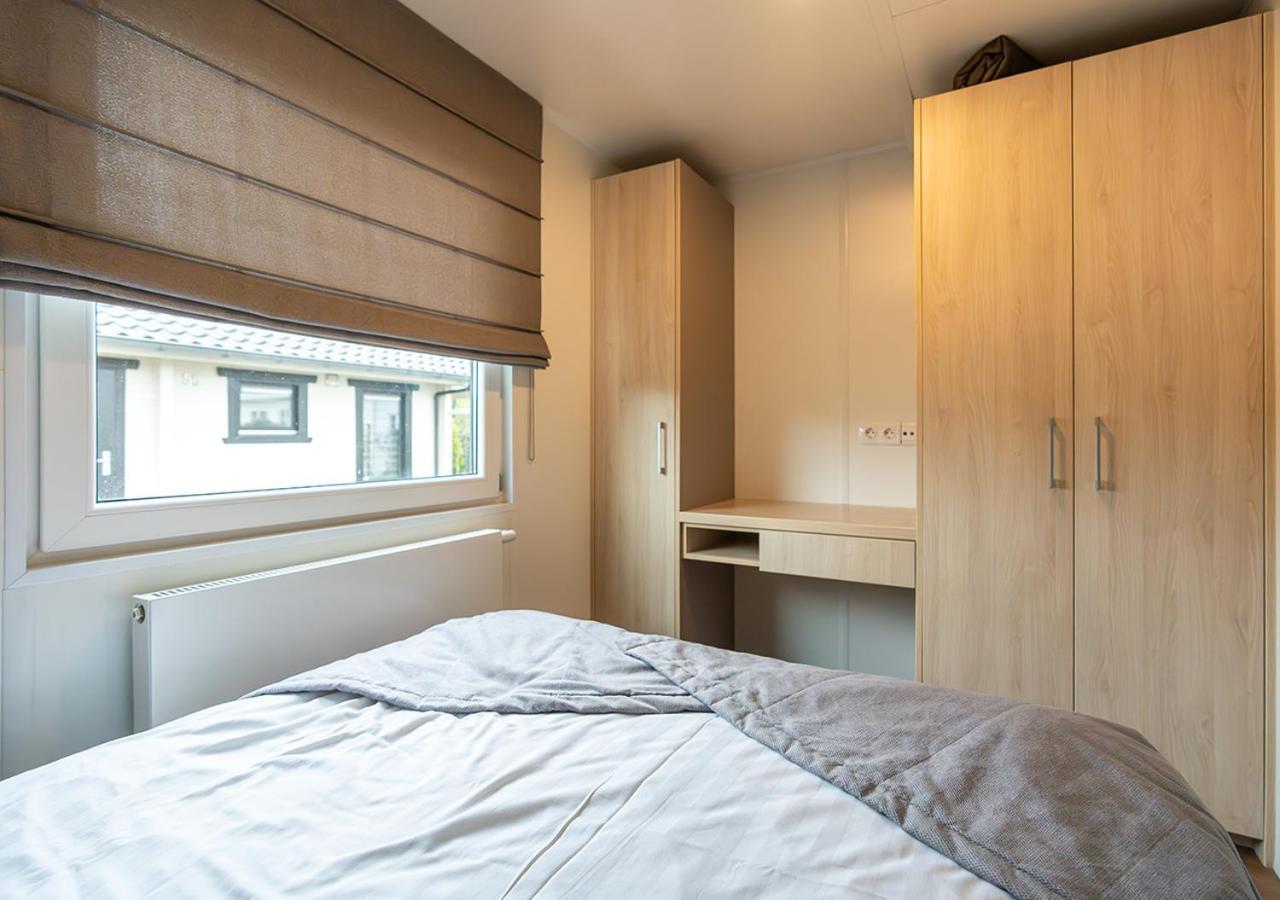 Chaletparc Krabbenkreek Zeeland - Chalet 78 Sint Annaland Bagian luar foto